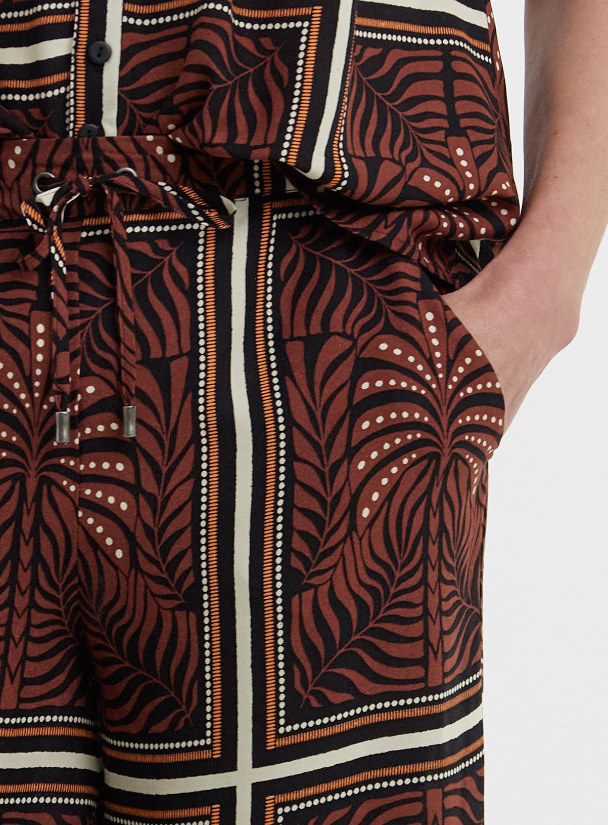 JD WILLIAMS Spun Viscose Wide Leg Trouser Brown Print 22 - Image 4 thumbnail